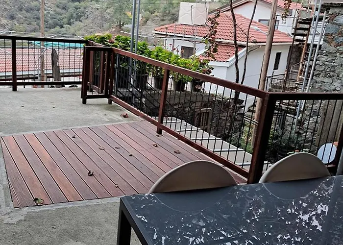 To Apokentro Lantställe *